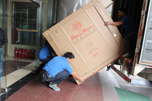 岑巩钢琴贵重工艺品无忧运